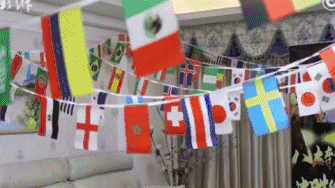 Chiều chồng mê bóng đá, vợ biến cả phòng khách thành “World Cup thu nhỏ” - 1 Chiều chồng mê bóng đá, vợ biến cả phòng khách thành “World Cup thu nhỏ” - 1
