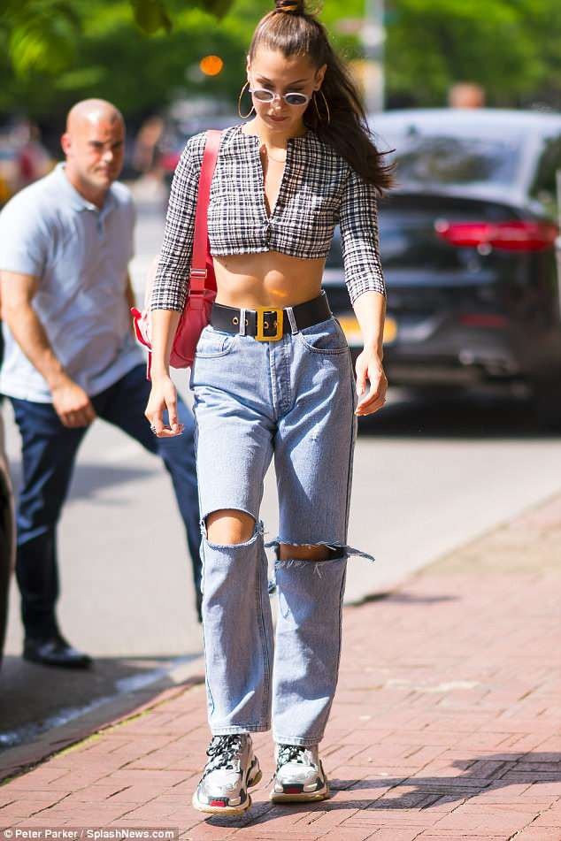 
Bella Hadid vừa trở về Mỹ sau chuyến đi ngắn ngày tới Pháp
