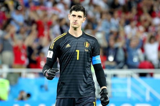 
Chelsea sẵn sàng bán Courtois
