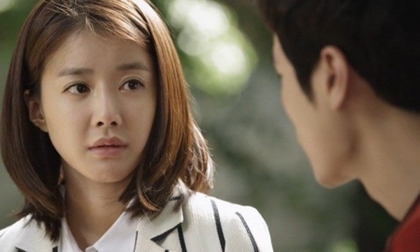 Tôi có nên cố gắng níu kéo người chồng liên tục kiếm cớ ly hôn vợ? - 1 Tôi cố gắng níu kéo chồng nhưng anh vẫn kiên quyết. Ảnh minh họa