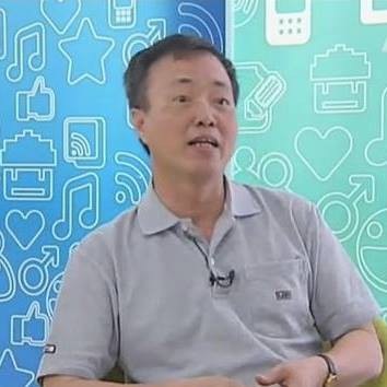 TS.Lê Thống Nhất: Điều gì đã làm tăng độ khó đề Toán quá mức cho phép? - 1 TS. Lê Thống Nhất cho rằng, một trong những nguyên nhân khiến đề Toán khó quá mức là do số câu hỏi không phải câu hỏi thi trắc nghiệm đã chiếm tỷ lệ quá nhiều.