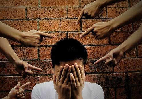 8 dấu hiệu của người có nguy cơ tự tử - 1 8 dấu hiệu của người có nguy cơ tự tử - 1
