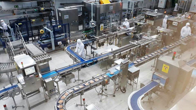 Nhà máy hiện đại tại Thái Lan sản xuất 200.000 sản phẩm mỗi ngày nhưng chỉ cần 10 công nhân.