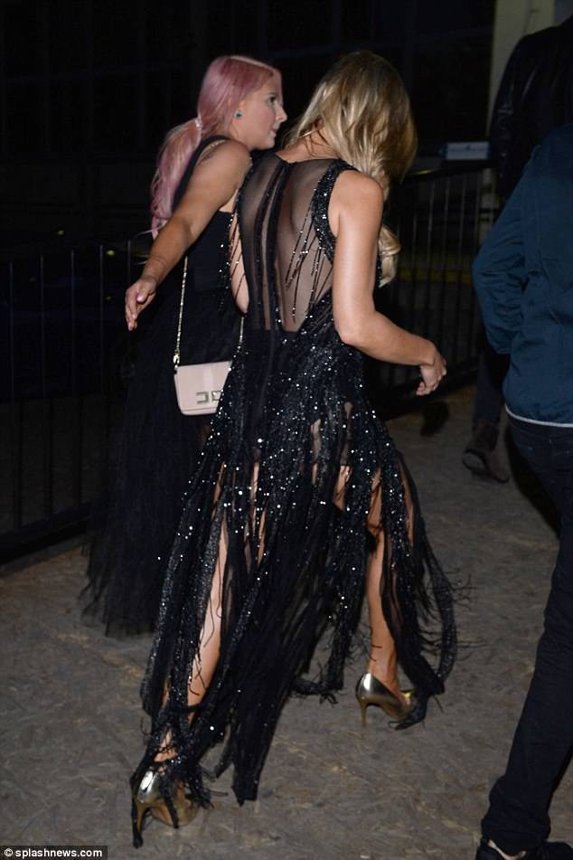 
Sao của show truyền hình thực tế The Real Housewives of Miami đã xác nhận thông tin đính hôn cùng bạn trai Douglas Nunes
