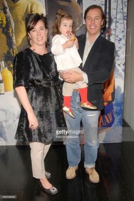 
Trong thư tuyệt mệnh để lại, nhà thiết kế nói lời yêu con gái nhỏ Bea và nói đó không phải lỗi của cô bé mà hãy hỏi bố của mình.
