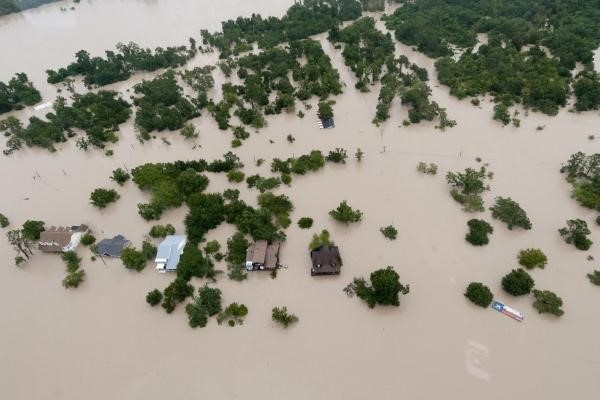Các cơn bão đang di chuyển chậm lại và gây nhiều thiệt hại - 1 Các cơn bão đang di chuyển chậm lại và gây nhiều thiệt hại - 1