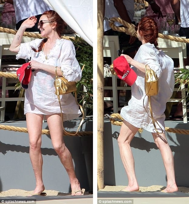 
Lindsay Lohan chuyển tới Anh sống trong gần 3 năm trước khi chuyển tới Dubai sinh sống vào cuối năm 2016 và hiện tại cô đang ở Hy Lạp.
