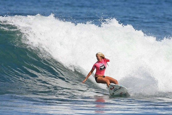 
Cô cũng từng phát hành tự truyện nói về cuộc đời mình và bán rất chạy, ngoài ra cô còn tham gia đóng phim và tham gia 1 số chương trình truyền hình thực tế ăn khách khác.
