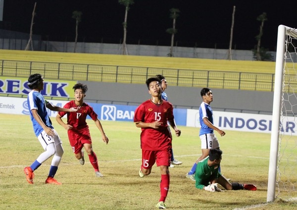 HLV Hoàng Anh Tuấn: “Bị loại ở vòng bảng sẽ là bài học cho U19 Việt Nam” - 1
U19 Việt Nam kết thúc hành trình giải Đông Nam Á ngay từ vòng bảng