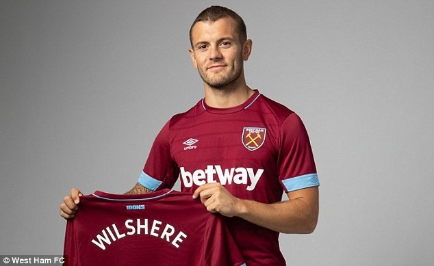 Nhật ký chuyển nhượng ngày 10/7: C.Ronaldo gặp Chủ tịch Juventus - 2
Jack Wilshere rời Arsenal để chuyển tới West Ham