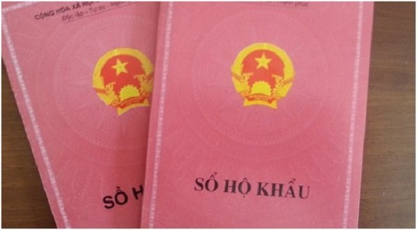 Cấp sổ hộ khẩu không đúng năm sinh, Trưởng Công an xã bị khởi tố - 1 Trưởng Công an xã Ia Sao bị khởi tố vì làm giả sổ hộ khẩu