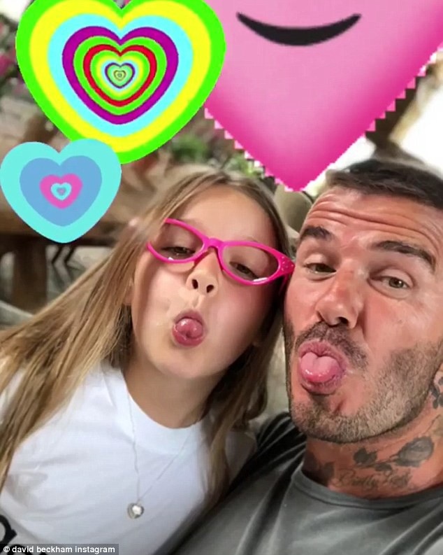 Harper Beckham tưng bừng đón sinh nhật lần thứ 7 - 5
Danh thủ người Anh bên con gái cưng