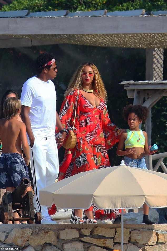 Beyonce bị nghi có bầu - 4
Tuy nhiên cô giữ im lặng trước những lời đồn đại