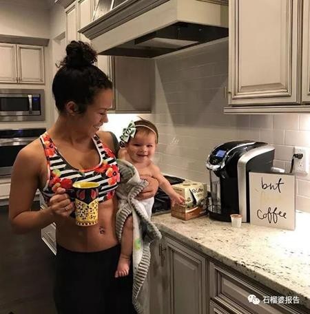 Kiếm 11 tỷ đồng/năm nhờ chăm ..."comment dạo" - 5 Thay vì buồn bã, chán nản, Sia vẫn mạnh mẽ đương đầu với làn sóng phản đối của cư dân mạng