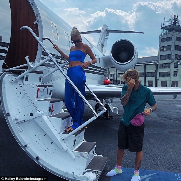 Justin Bieber tậu đồng hồ kim cương cho bạn gái - 6
Justin Bieber đã chi hơn 500 nghìn USD mua nhẫn kim cương cầu hôn Hailey Baldwin hôm 7/7 vừa qua