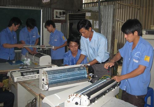TP HCM: Cần 78.000 lao động trong quý 3/2018 - 1 Người lao động qua đào tạo, có tay nghề sẽ được ưu tiên tuyển dụng trong thời gian tới