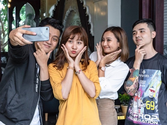 Helio P60 với AI tối ưu hiệu năng cho OPPO F7 “thông minh” hơn - 3
AI sẽ học hỏi và ghi nhớ để chụp selfie ngày càng tốt hơn