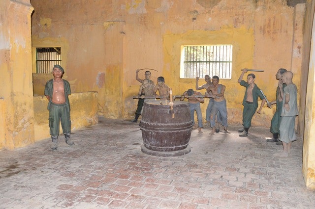 Tháng 7 về thăm “địa ngục trần gian” nơi Côn Đảo - 3 Tháng 7 về thăm “địa ngục trần gian” nơi Côn Đảo - 3