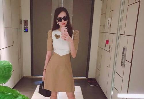 Cuộc sống nhung lụa của 3 Hoa hậu mới sinh con cho chồng đại gia - 3 Cuộc sống nhung lụa của 3 Hoa hậu mới sinh con cho chồng đại gia - 3