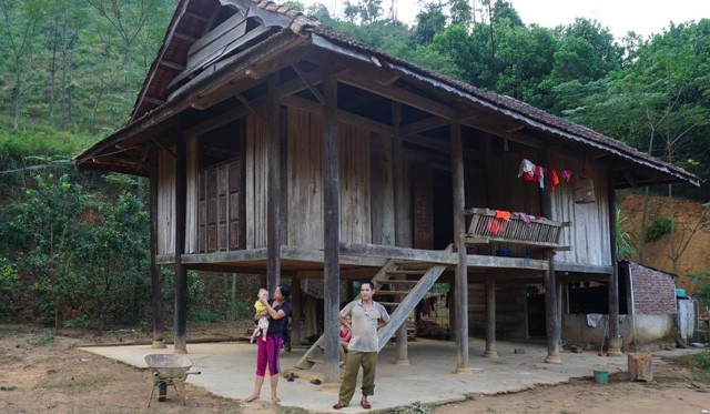 Các đại biểu HĐND tỉnh Nghệ An kiến nghị cần có cơ chế phù hợp để nâng cao đời sống cho người dân miền núi.