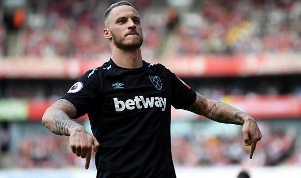 Nhật ký chuyển nhượng ngày 18/7: Courtois đặt một chân tới Real Madrid - 3
MU muốn có Marko Arnautovic
