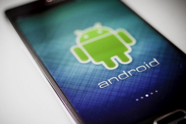 Android có thể không còn miễn phí, tương lai thị trường smartphone sẽ thay đổi mãi mãi - 1 Nếu Android không còn được cung cấp miễn phí, tương lai thị trường smartphone sẽ có sự thay đổi mạnh mẽ, nhiều khả năng theo hướng xấu đi