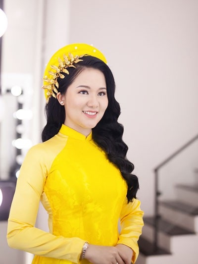 Phạm Thuỳ Dung lộng lẫy trên sân khấu chung kết Lễ hội pháo hoa quôc tế - 1 Phạm Thuỳ Dung lộng lẫy trên sân khấu chung kết Lễ hội pháo hoa quôc tế - 1