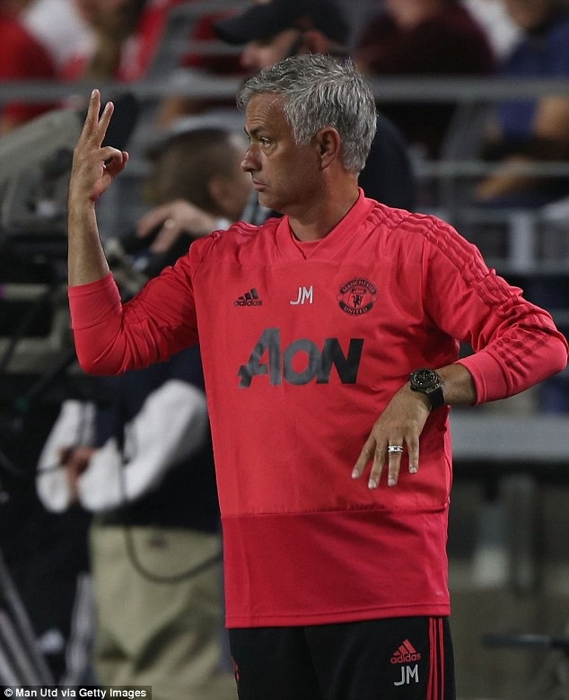 MU quyết mua người hùng World Cup với giá 65 triệu bảng - 2
Mourinho muốn tăng cường sức mạnh hàng thủ với sự bổ sung mang tên Maguire