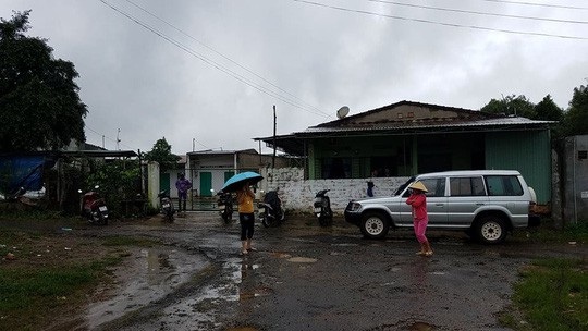 Vụ bạo hành người giúp việc: Khám nhà nghi can đã tra tấn người làm - 3 Nhiều người dân đang phẫn nộ trước hành động của bà Hà