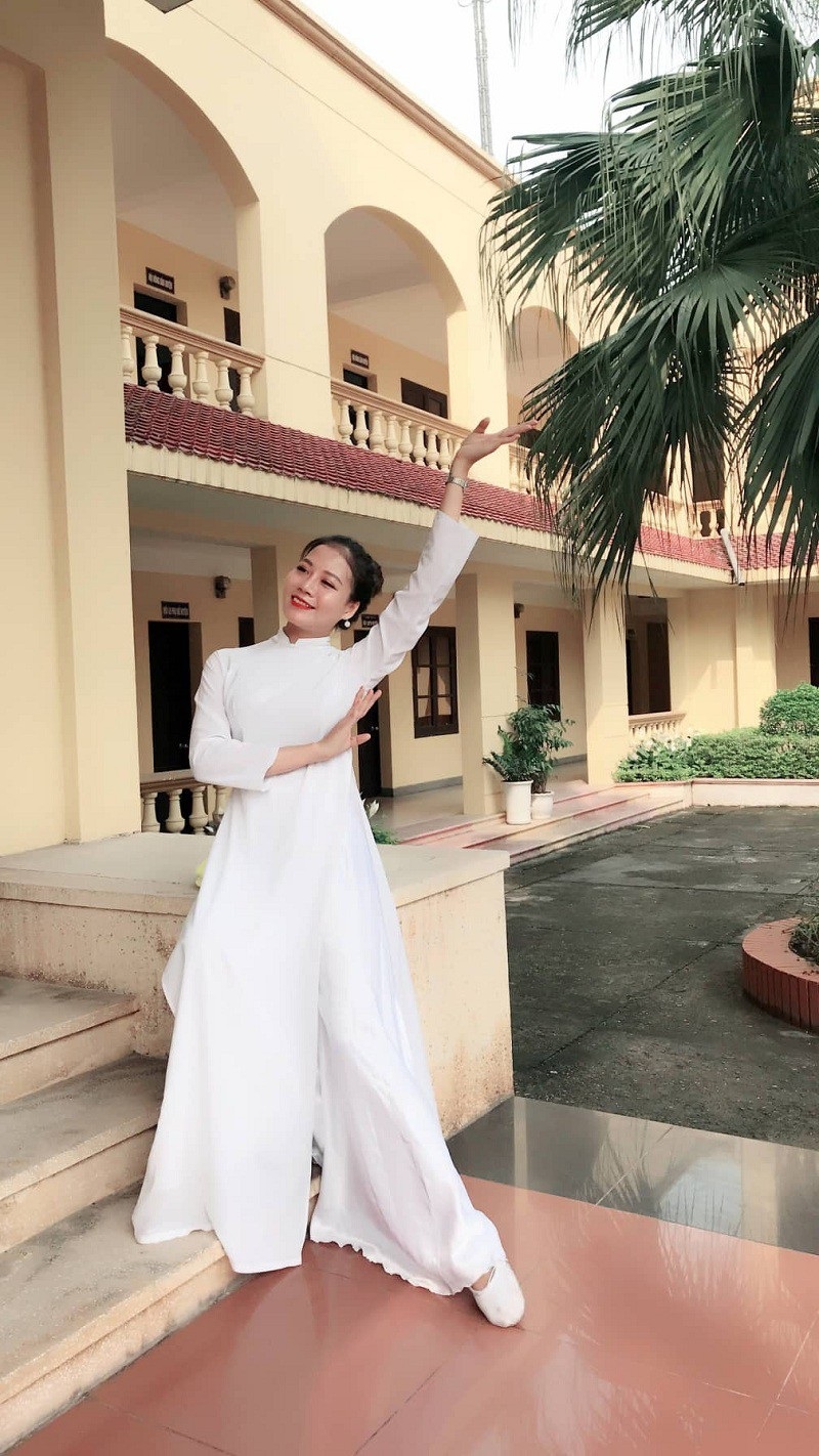 Cô gái “cực xui xẻo” chỉ ho mà vỡ đốt sống, vẫn lạc quan phơi phới - 6 Cô gái “cực xui xẻo” chỉ ho mà vỡ đốt sống, vẫn lạc quan phơi phới - 6
