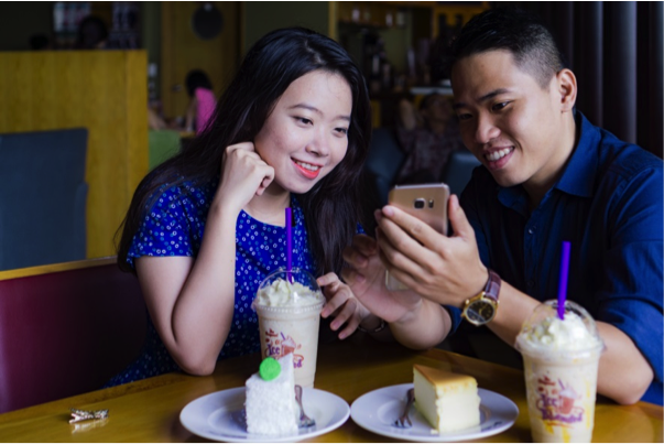 Chân dung người dùng smartphone Việt: Trẻ, năng động, tận hưởng cuộc sống mọi lúc mọi nơi - 1
