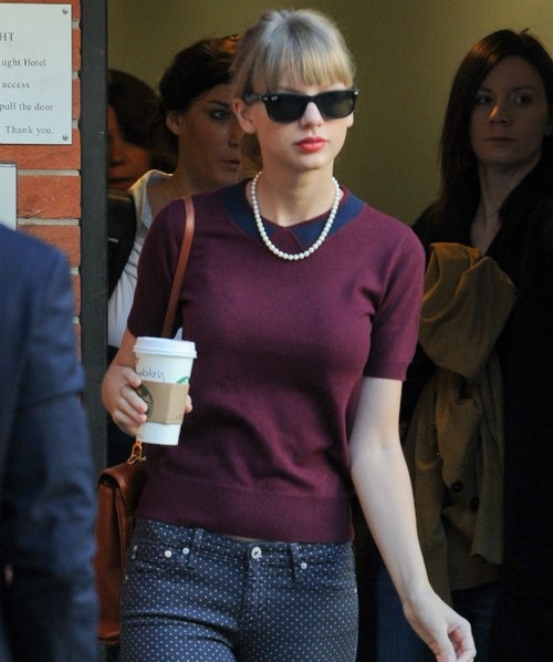 Tại sao bỗng nhiên thế giới phát sốt trở lại với ngọc trai? - 11 Nữ ca sĩ Taylor Swift