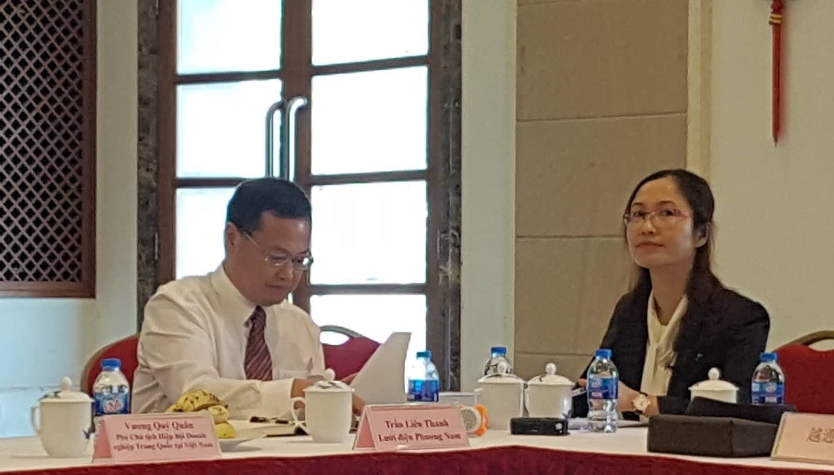 Cột khói đen ở Nhiệt điện Vĩnh Tân 1: Chủ đầu tư Trung Quốc nói "bình thường" - 1 Ông Trần Liên Thanh - Đại diện Lưới điện Phương Nam (bên trái).