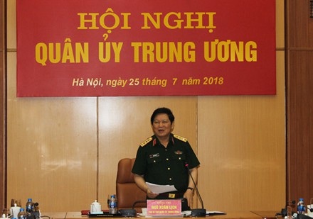 Hội nghị Quân uỷ Trung ương: Bảo vệ biên giới là nhiệm vụ trọng yếu - 1 Đại tướng Ngô Xuân Lịch, Uỷ viên Bộ Chính trị, Bộ trưởng Bộ Quốc phòng chủ trì Hội nghị.
