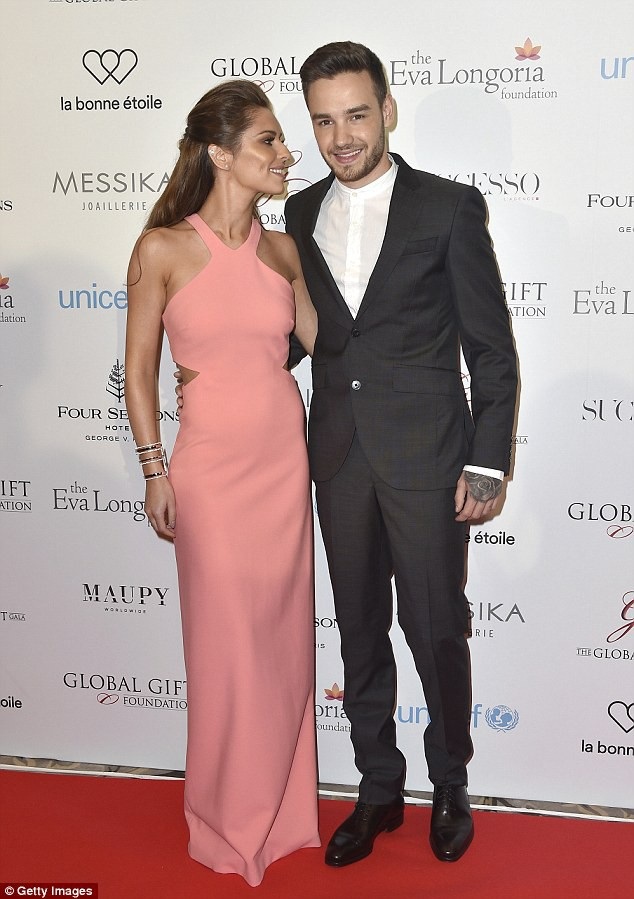 Hậu chia tay Cheryl, Liam Payne tận hưởng cuộc sống độc thân - 3
Liam Payne từng là bạn trai của Cheryl trong 2 năm rưỡi.