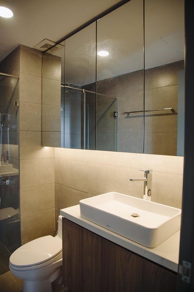 Chiêm ngưỡng căn hộ sang trọng Midu tự sắm mà không cần thiếu gia - 17 WC tiện nghi, trang nhã.