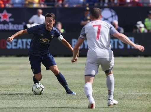 MU thảm bại trước Liverpool tại IC Cup - 2
Herrera đeo băng đội trưởng của MU trong trận đấu gặp Liverpool
