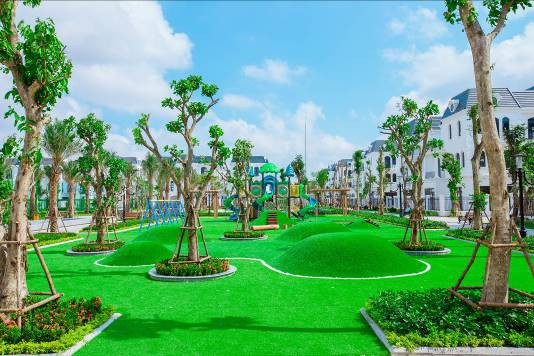 Vinhomes Star City công bố chương trình bốc thăm trúng thưởng "Đón biệt thự sang, nhận ngay xe vàng" - 3 Dự án Vinhomes Imperia (Hải Phòng) đã bắt đầu đi vào bàn giao chỉ ít tháng sau khi ra mắt – minh chứng cho tiến độ và chất lượng thi công của Chủ đầu tư Vinhomes