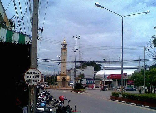 Say rượu mò lên giường bà chủ, nam nhân viên bị ông chủ cắt phăng "của quý" - 3 Hai người cùng làm trong nhà máy lắp ráp xe buýt