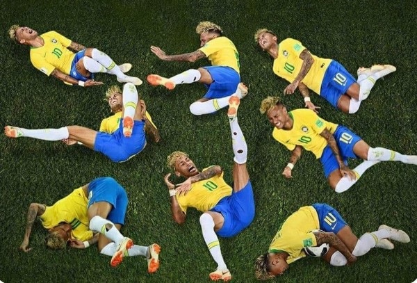 “Chết cười” loạt ảnh chế của dân mạng sau chiến thắng của Brazil tại World Cup 2018 - 7 Neymar và sự đa dạng các tư thế ngã trên sân