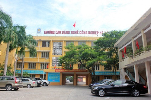 Hà Nội xây trường cao đẳng gần 900 tỷ đồng bằng cách bán chỉ định "đất vàng" - 1 Hà Nội sẽ đầu tư xây dựng mới Trường Cao đẳng nghề công nghiệp Hà Nội tại xã Nguyên Khê, huyện Đông Anh bằng hình thức BT.