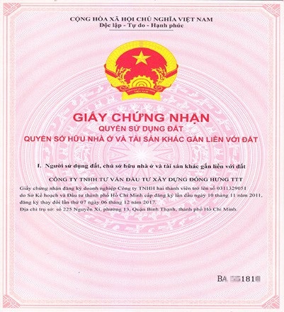 "Gã tay chơi" khổng lồ sở hữu hàng loạt dự án đất nền tại Thủ Đức là ai? - 4 Các sản phẩm đất nền Đông Hưng của Đông Hưng đều mang tính pháp lý rõ ràng, đặt lợi nhuận-lợi ích khách hàng lên hàng đầu (Ảnh sổ hồng dự án Smart City Thủ Đức)