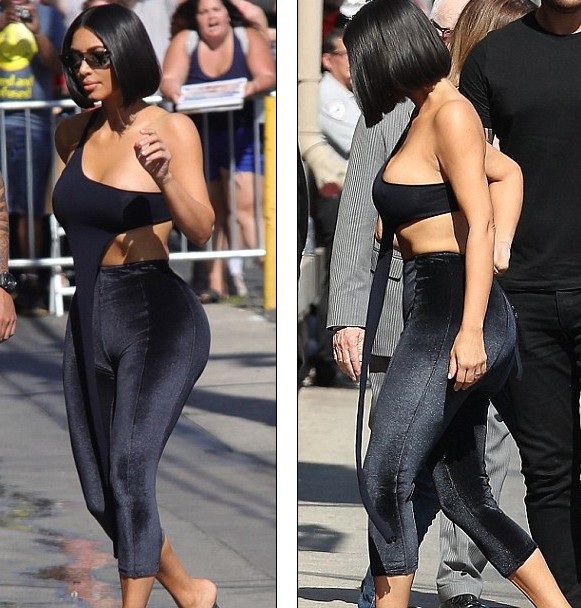Kim Kardashian lộ vòng ba ngoại cỡ - 5
Thời gian gần đây cô rất thành công khi lấn sân sang kinh doanh mỹ phẩm