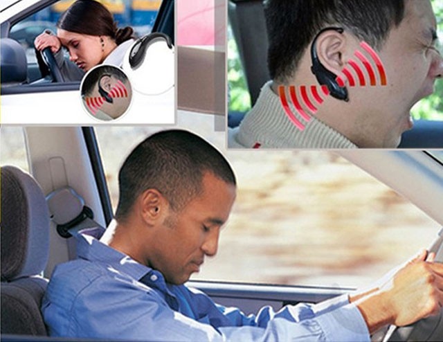 Bạn có biết cách tránh buồn ngủ khi đang lái xe? - 2
Một số hãng, như Nap Zapper, No Nap hay Doze Alert, phát triển hệ thống phát hiện buồn ngủ gắn vào tai như tai nghe không dây. Phát hiện lái xe buồn ngủ nhờ đo góc của đầu người lái.