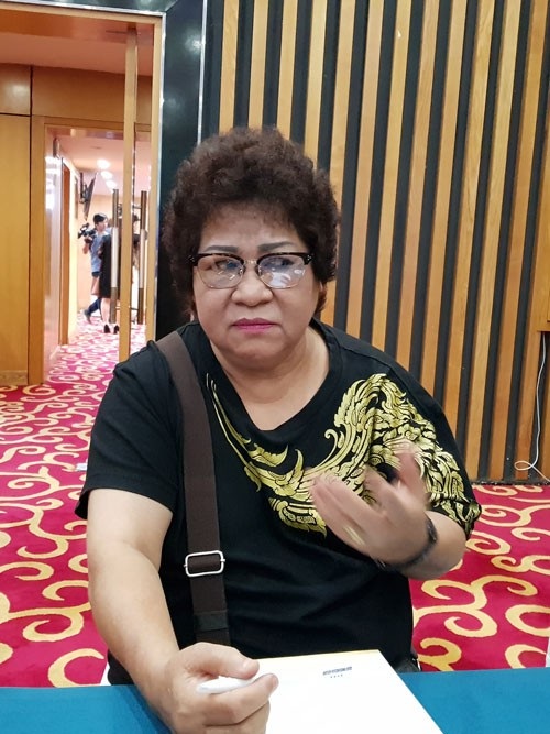 Vì sao danh hài Minh Vượng không muốn đóng vai phản diện? - 1 Minh Vượng chia sẻ tại buổi ra mắt phim Gia đình 4.0 ngày 30/7 tại Hà Nội. (Ảnh: Nguyễn Hằng)