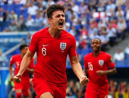 Harry Maguire gây “bão” với loạt ảnh đi nghỉ mát cùng bồ xinh - 4 Harry Maguire đang rất được MU quan tâm