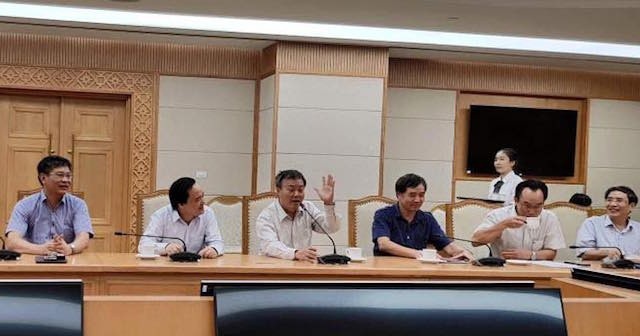 Bộ GD&ĐT nhận thiếu sót trong kỳ thi THPT quốc gia 2018 - 2 TS. Lê Thống Nhất xin phát biểu.