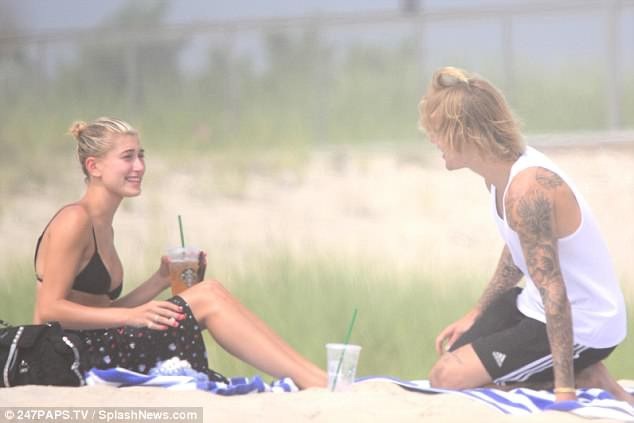 Justin Bieber hạnh phúc bên Hailey Baldwin sau khi chia tay Selena Gomez - 9
Tháng trước, Hailey cho biết, cô đã bỏ qua những chuyện trong quá khứ.