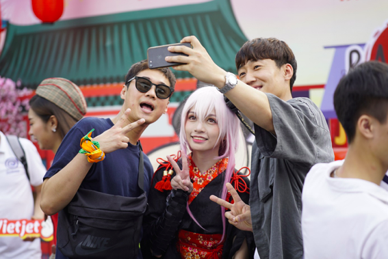 Du khách Nhật Bản cũng rất hào hứng với các hoạt động hấp dẫn của Vietjet.