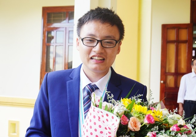 Nam sinh giành huy chương Đồng Olympic Hóa học quốc tế: Muốn trở thành bác sĩ giỏi - 2
Phan Nhật Duật vừa giành huy chương Đồng Olympic Hóa học quốc tế.